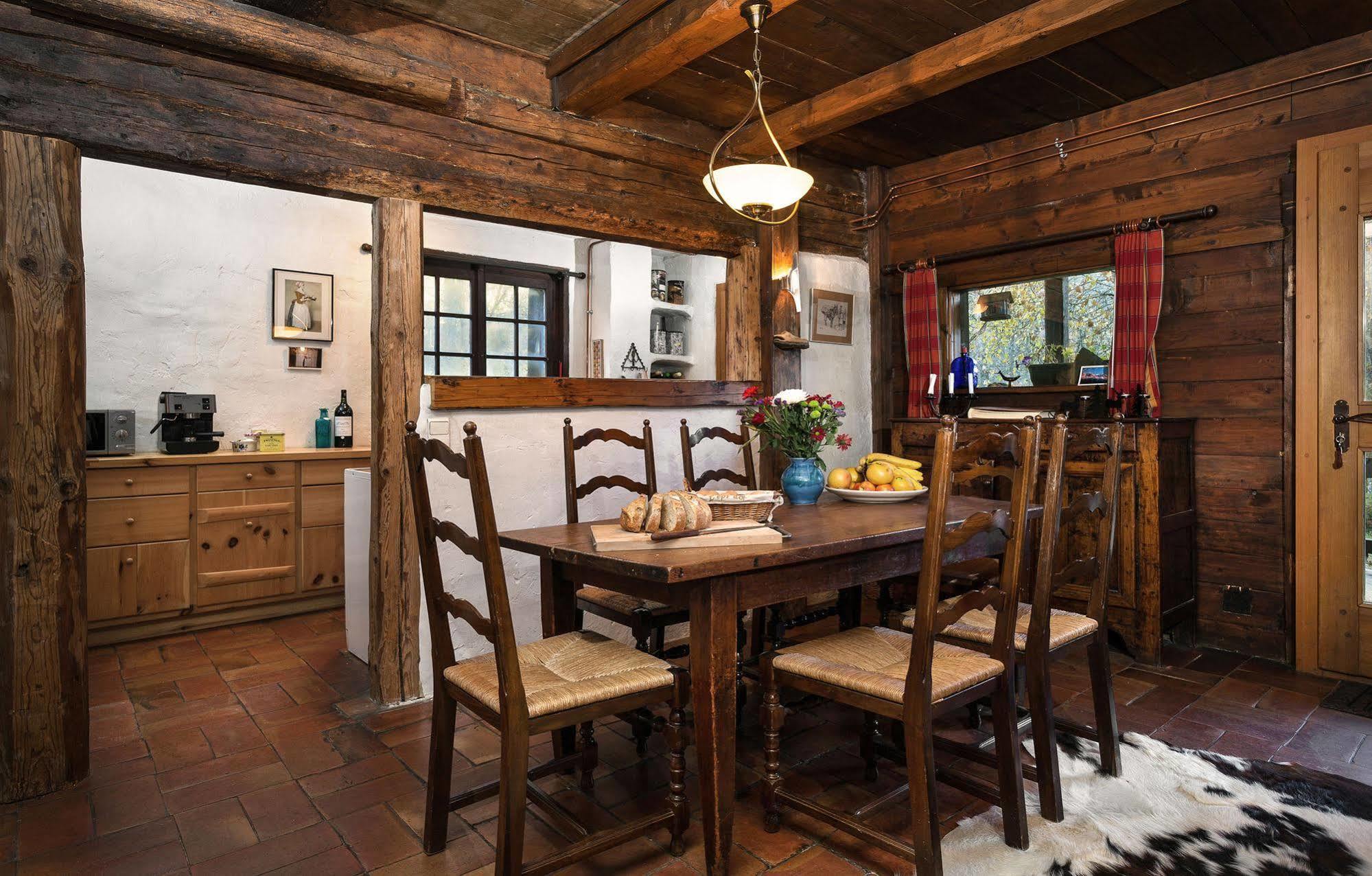 Chalet Heron